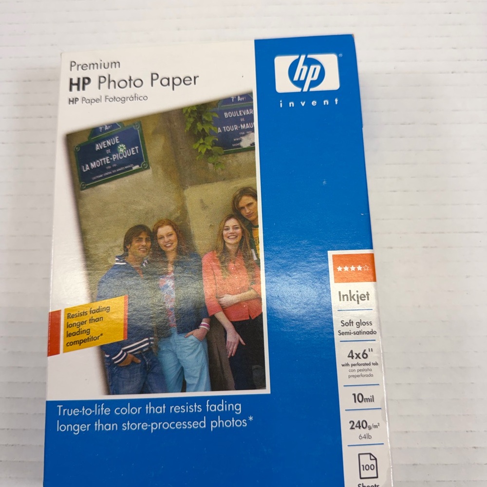 HP Premium Photo Paper for Inkjet Printer 4x6 100 Sheets 64 lb 10 mil Soft Gloss